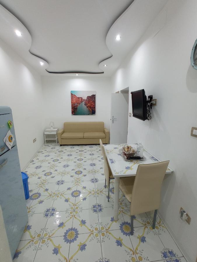 Seaside Lungomare Flat Appartement Napels Buitenkant foto
